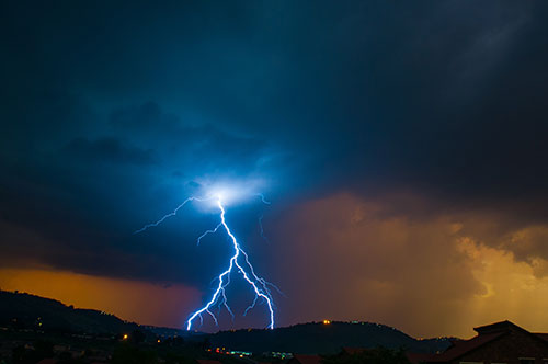 Consejos para evitar un incendio durante el tiempo severo.